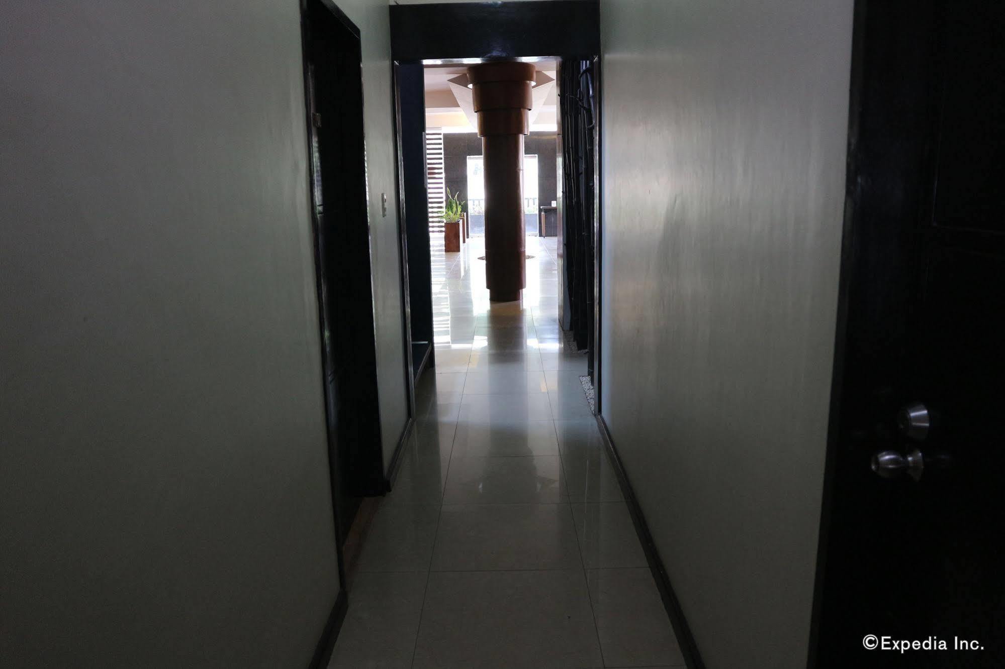 Basa Hotel Kalibo Exterior foto